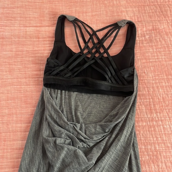 Lululemon tank - Picture 2 of 3